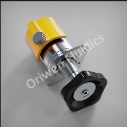 Manual pinch valve